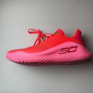 Under‎ Armour Curry 4 Low Flotro Flooded Men’s 7.5/Women’s 9